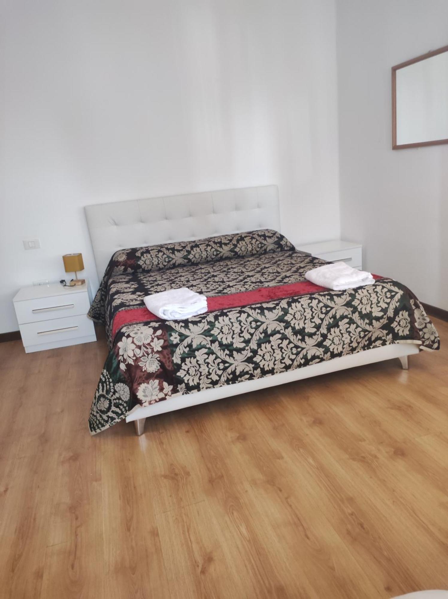 Abc Guest House Mestre Extérieur photo